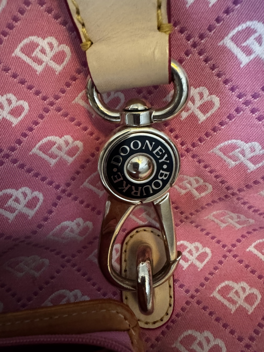 Dooney & Bourke Pink Handbag & Wallet Set - photo 2