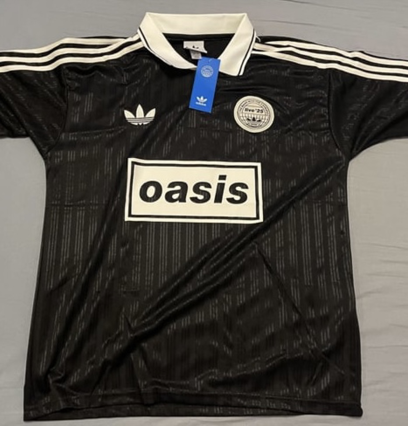 OASIS x Adidas Jersey (toronto edition) | Karrot