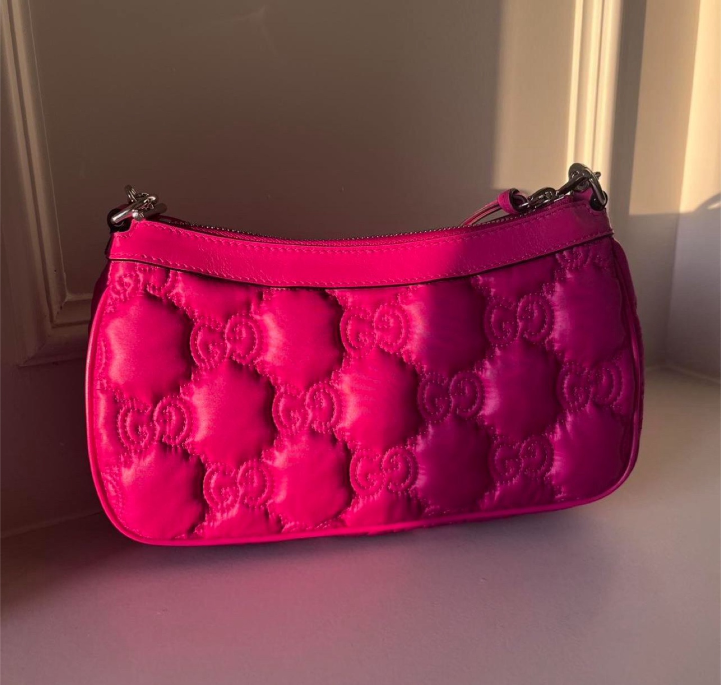 Gucci Pink Shoulder Bag - photo 2