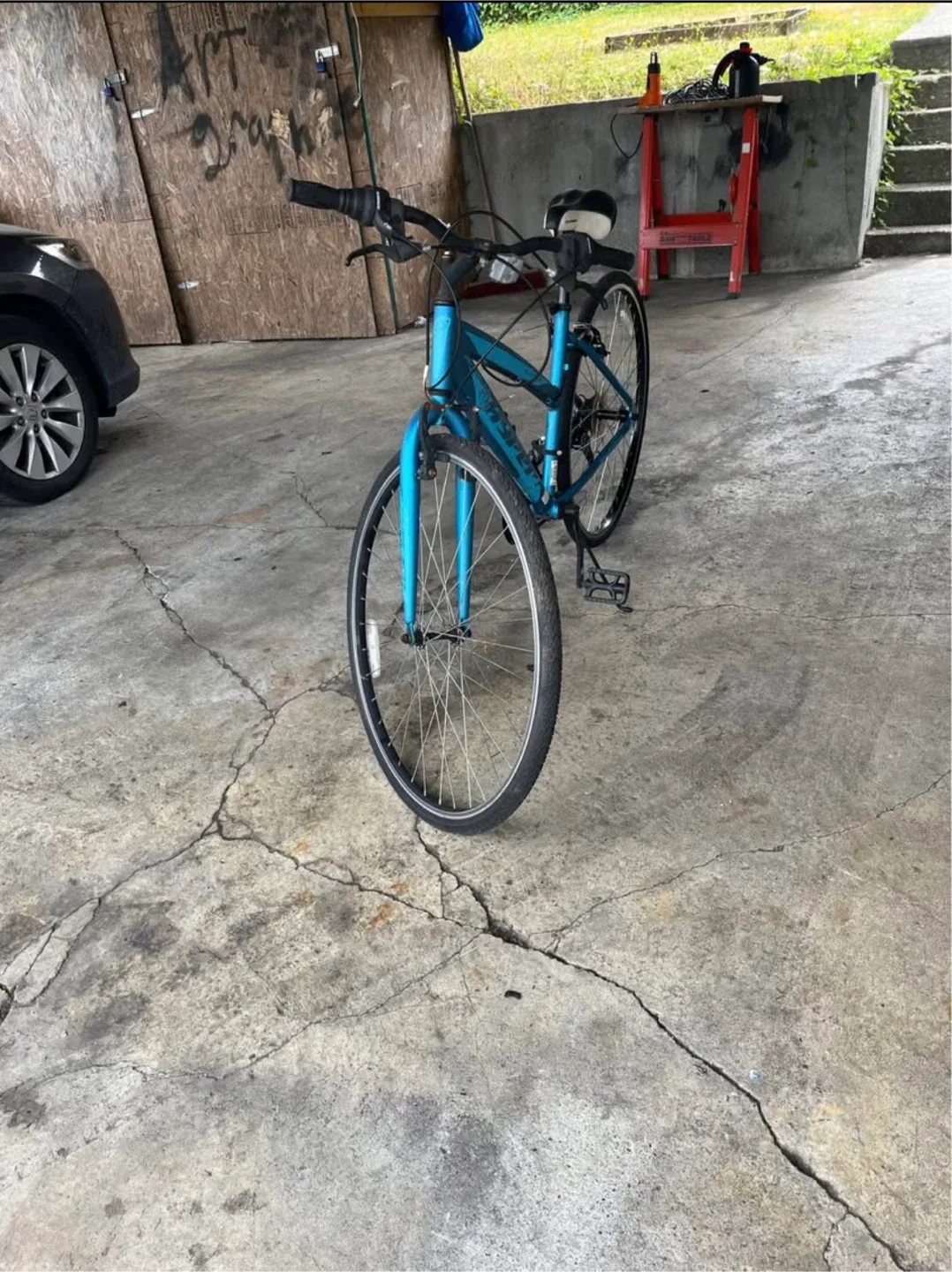 Trek FX Hybrid Bike - Blue image indicator(2)