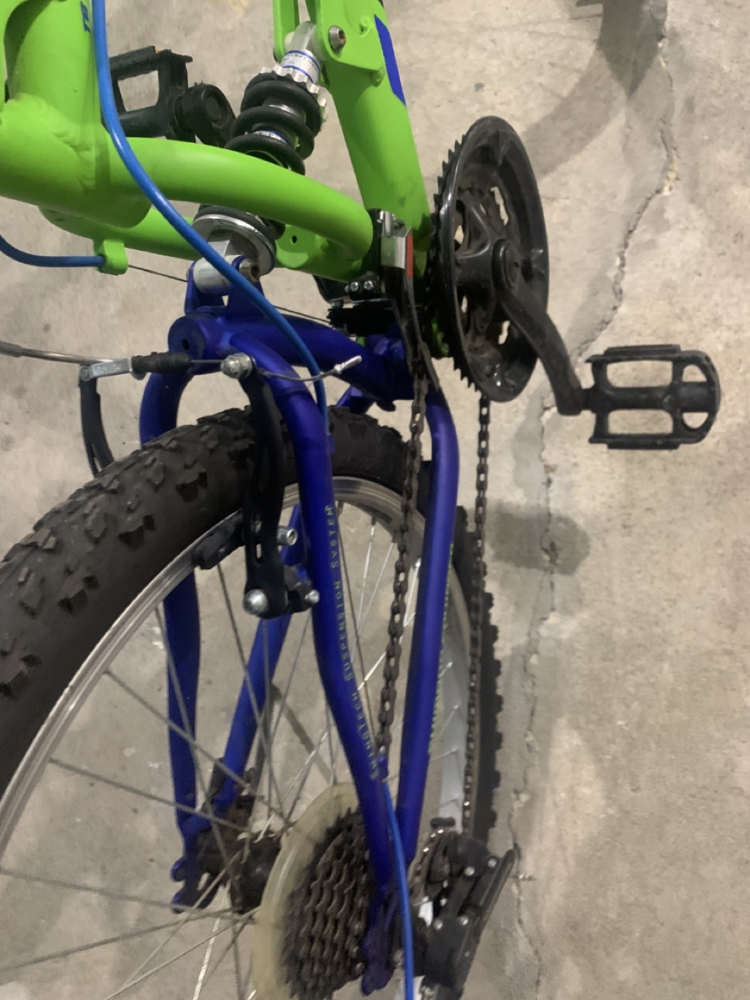 CCM Static 24" Mountain Bike - Green/Blue - photo 4
