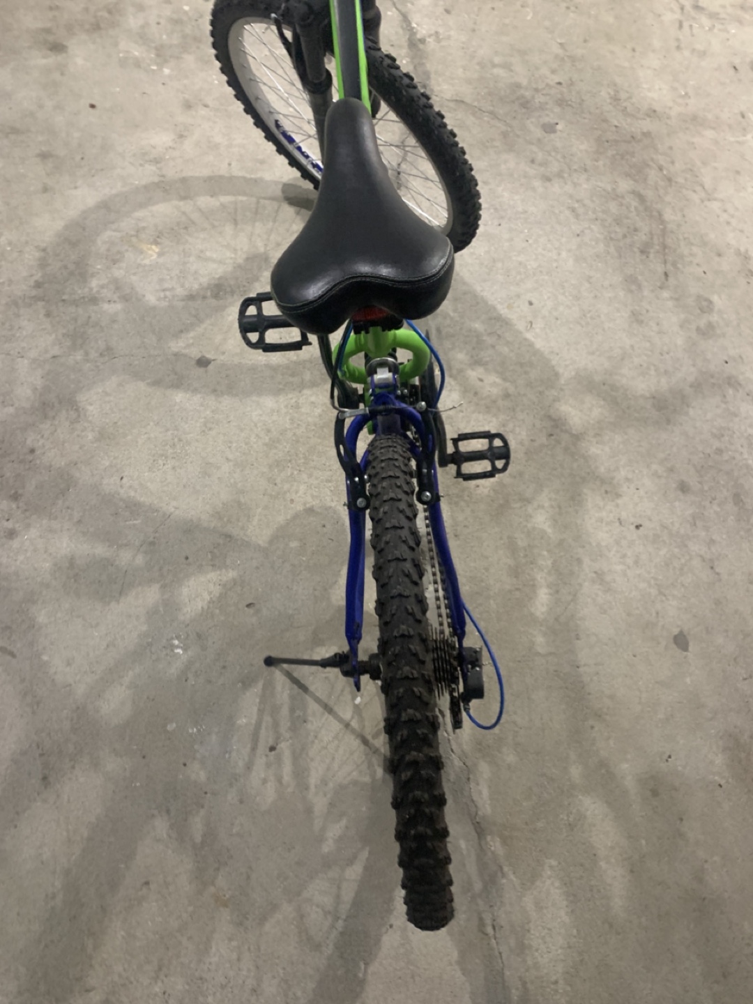 CCM Static 24" Mountain Bike - Green/Blue - photo 5