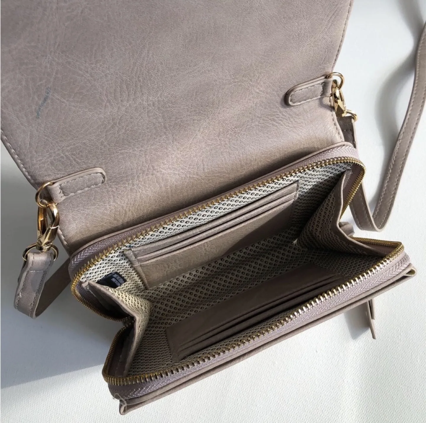 Crossbody Purse image indicator(2)