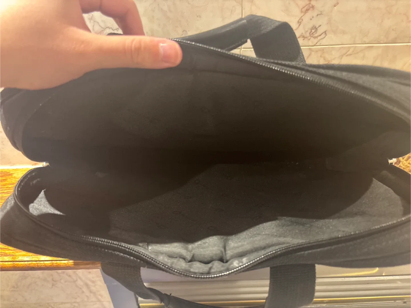 Swissgear Black Laptop Bag image indicator(4)