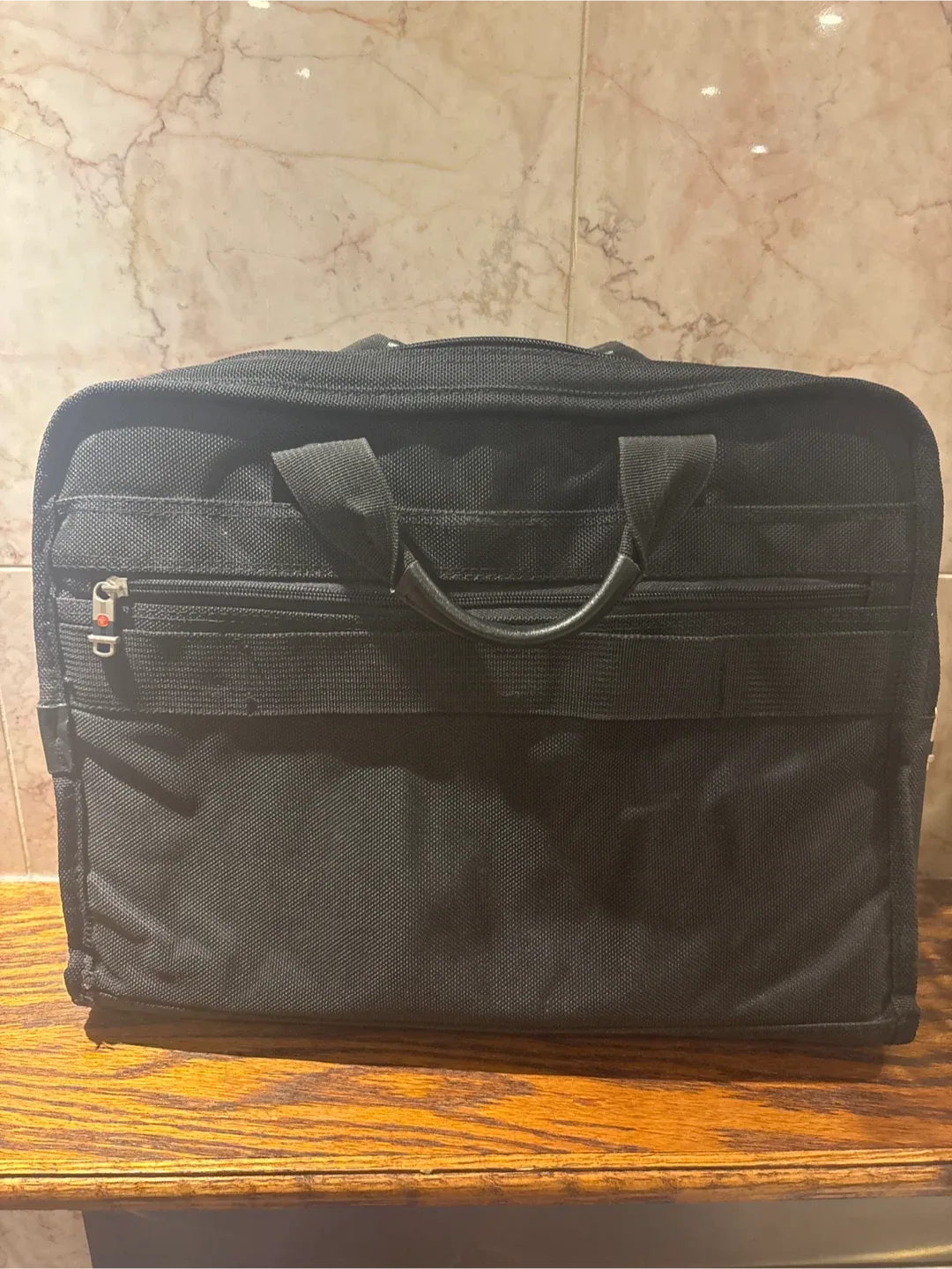 Swissgear Black Laptop Bag image indicator(3)
