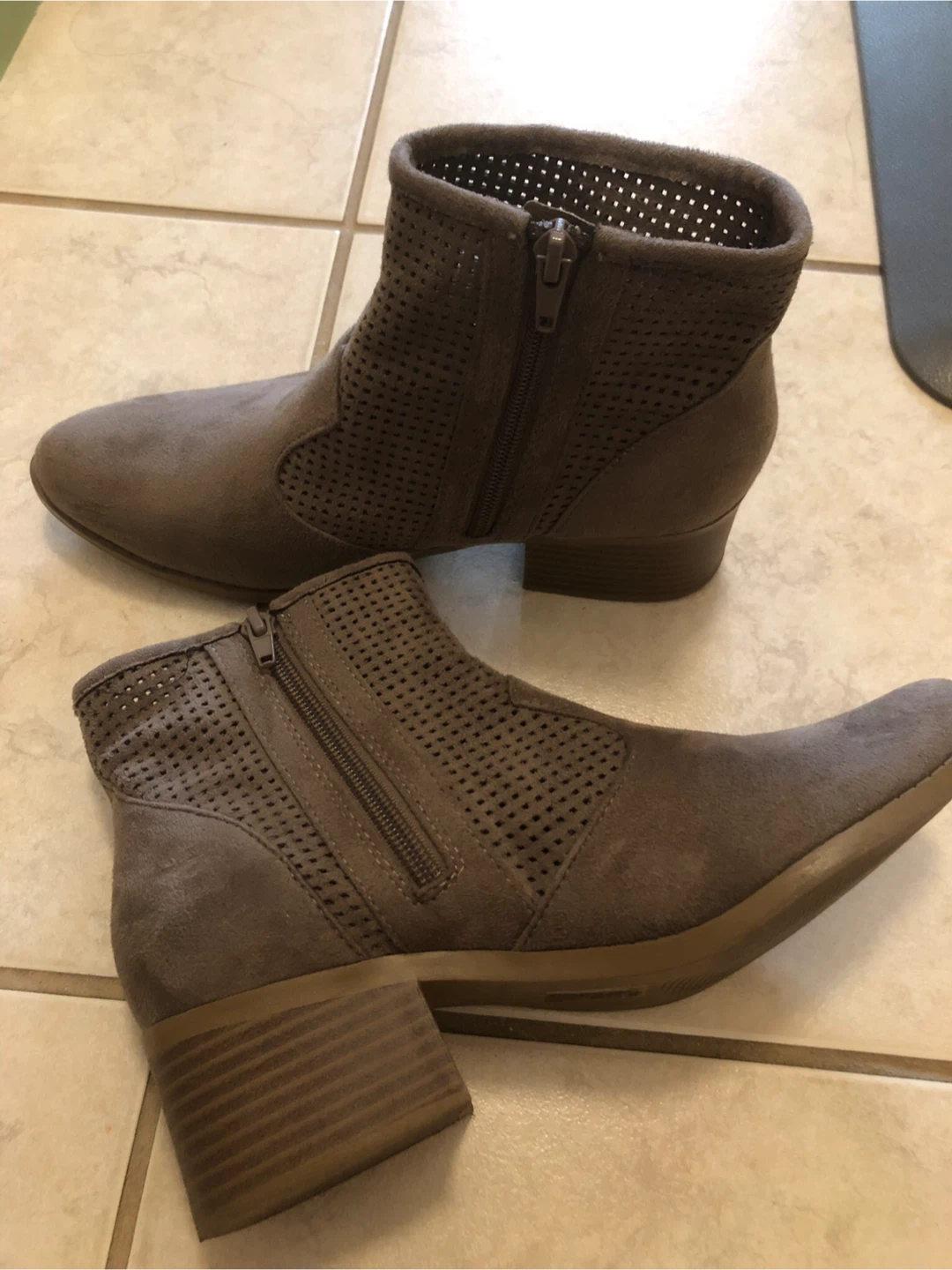 Ankle Boots - Size 7 - photo 3