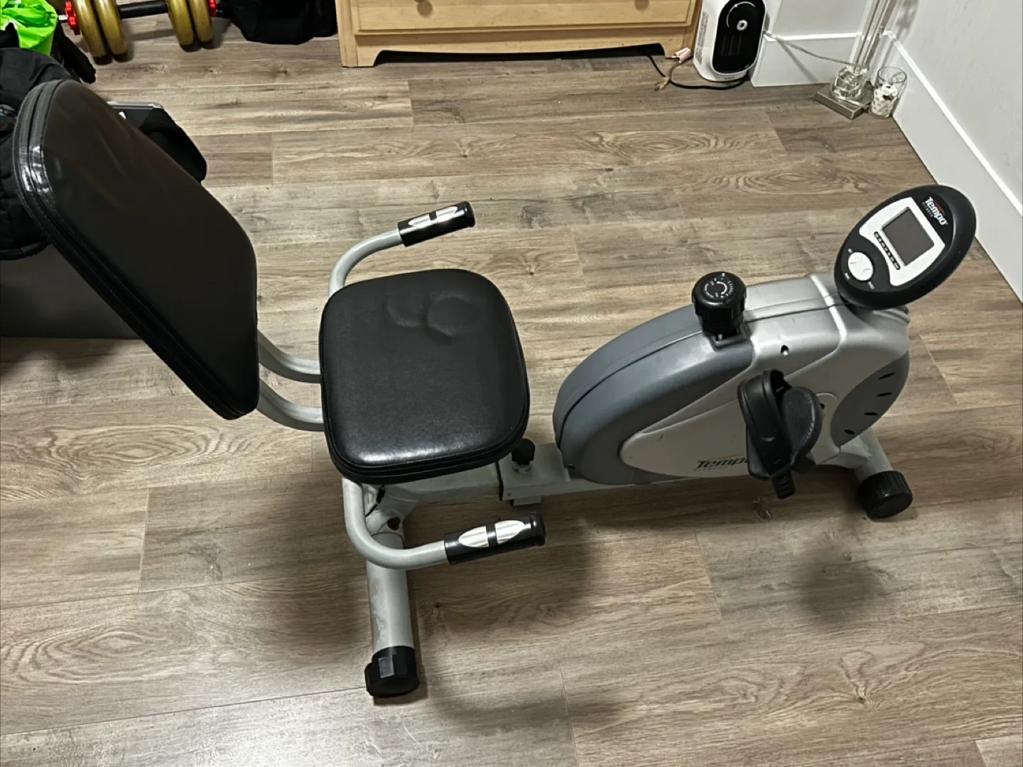 Tempo Fitness Recumbent Bike image indicator(3)