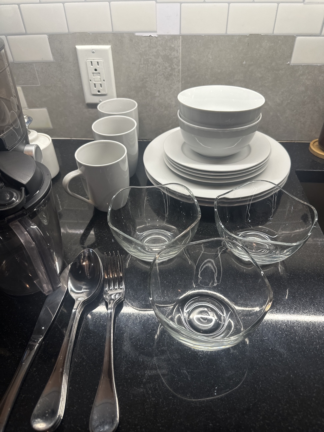 White Dinnerware Set - Plates, Bowls, Mugs - photo 2