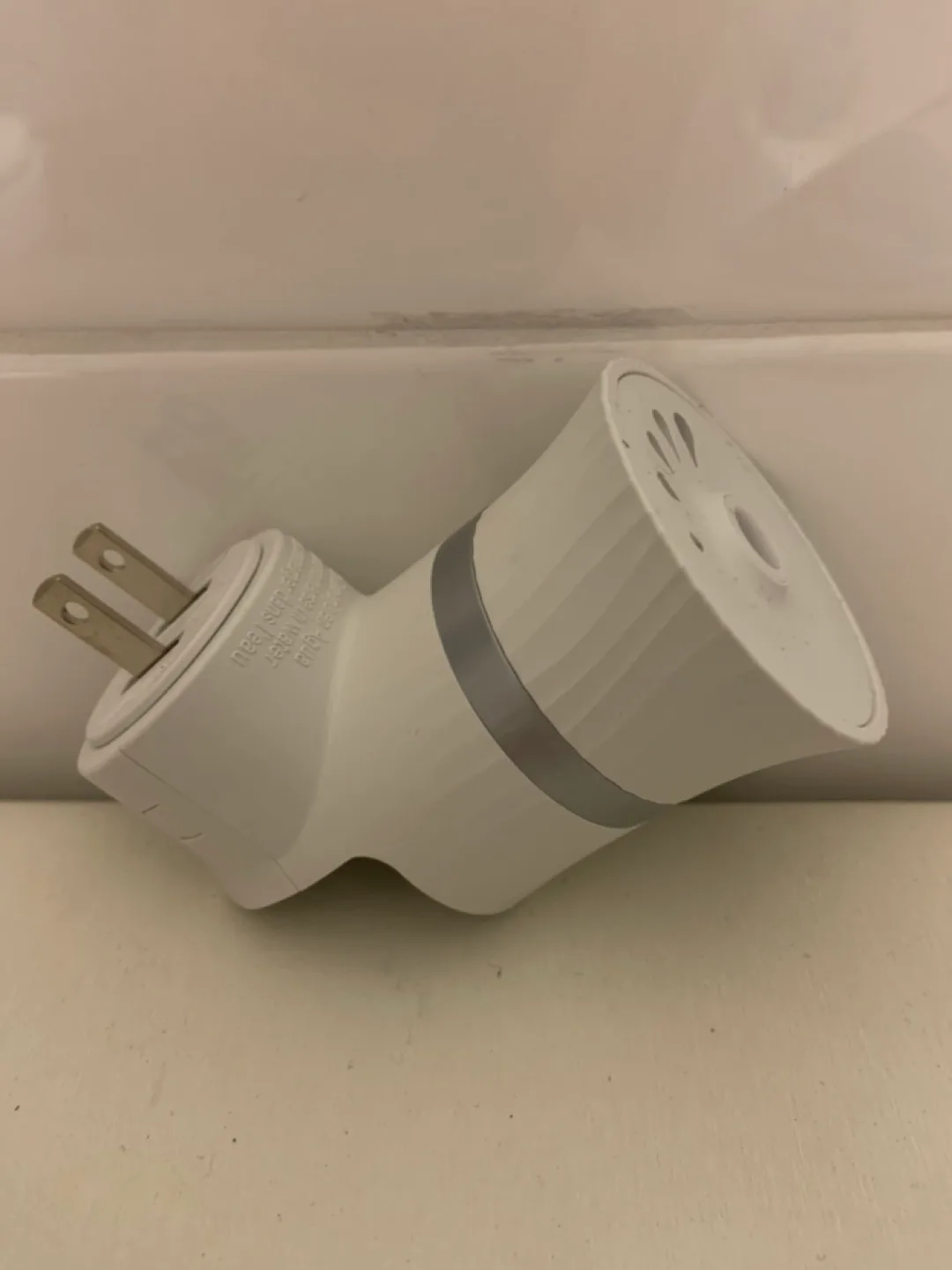 Air Wick Advanced Plug-In Scented Oil Warmer #freecycle image indicator(2)