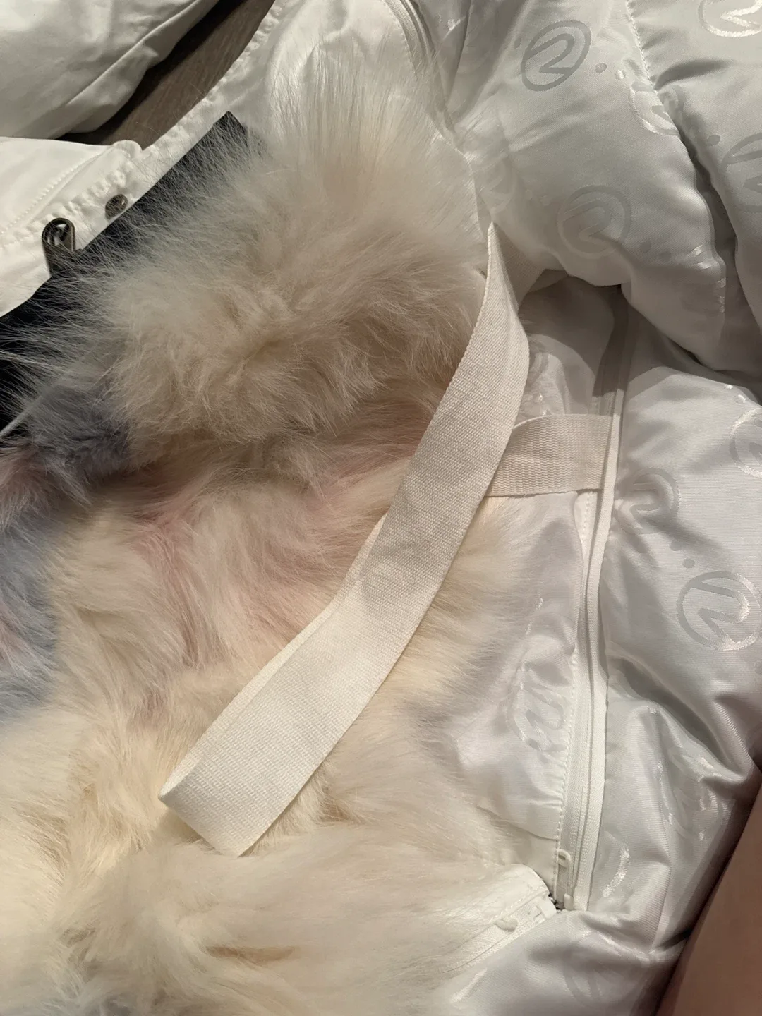 Ozlana Australia White Down Coat image indicator(5)