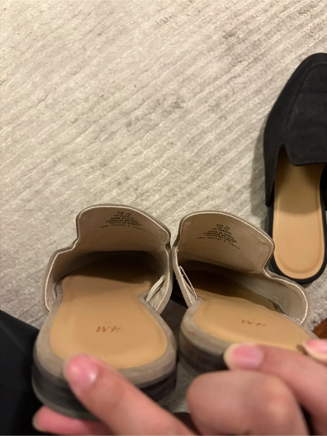 H&M Mules Size 40 (men’s) image indicator(3)