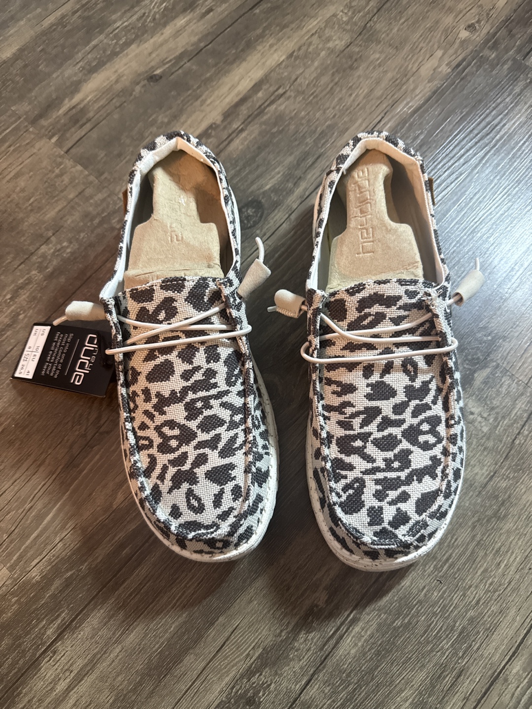 New Hey Dude Wendy Leopard Print Size 10
