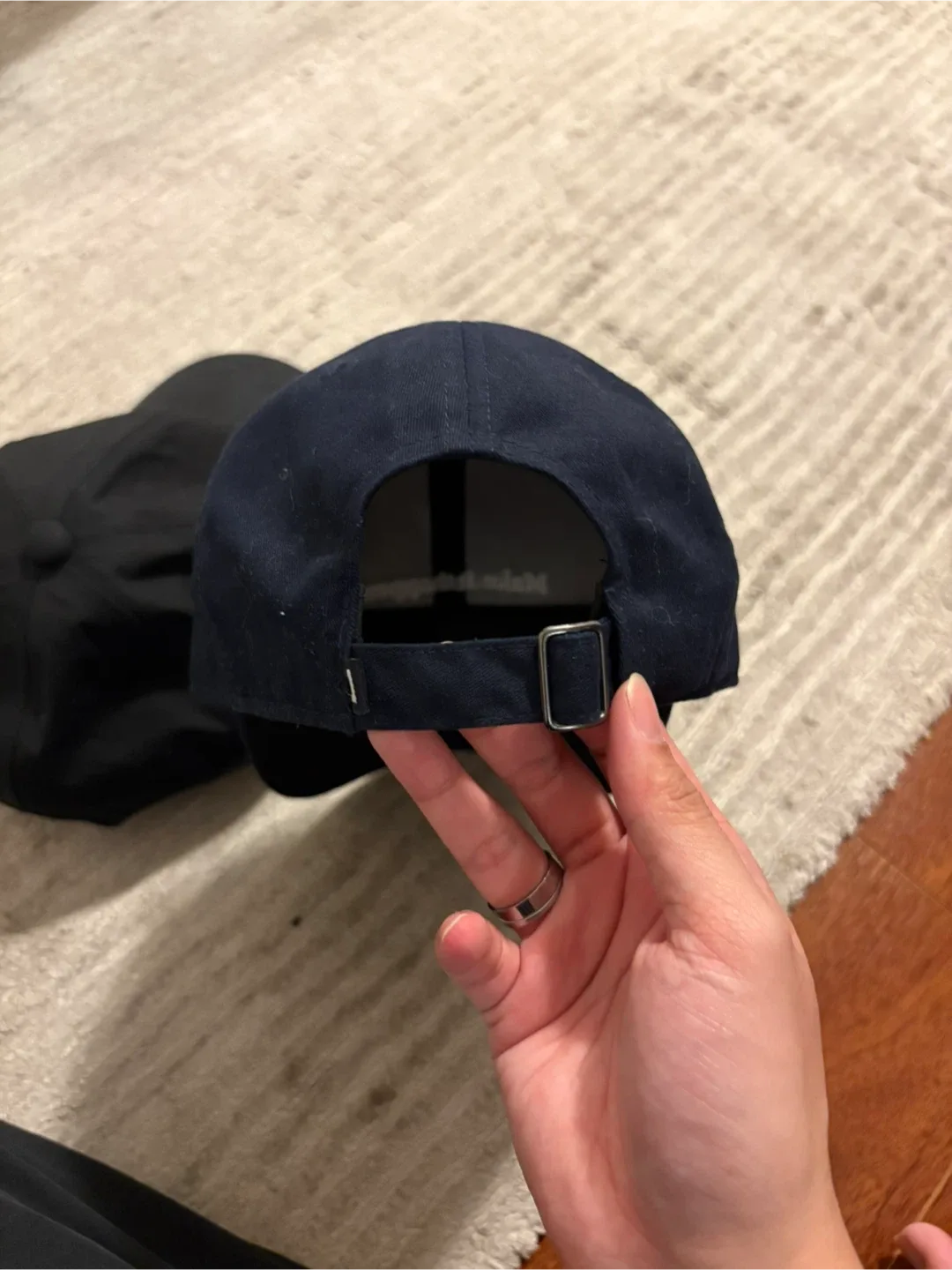 Caps for men image indicator(2)