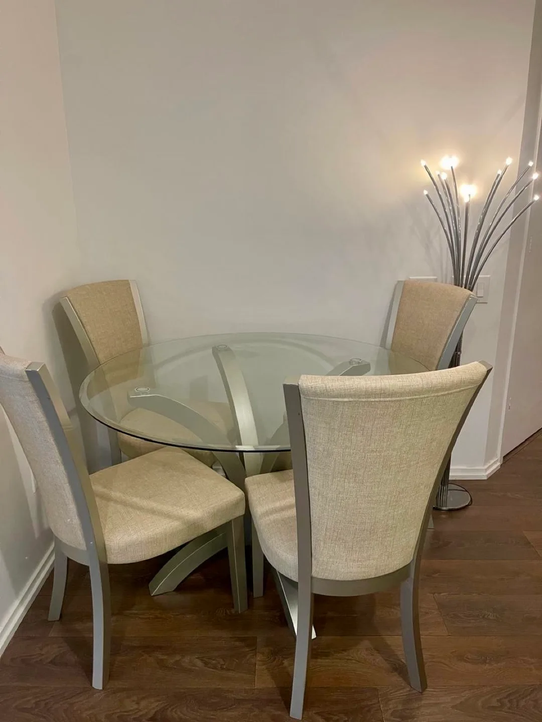 Glass Round Dining Table with 4 Chairs image indicator(2)