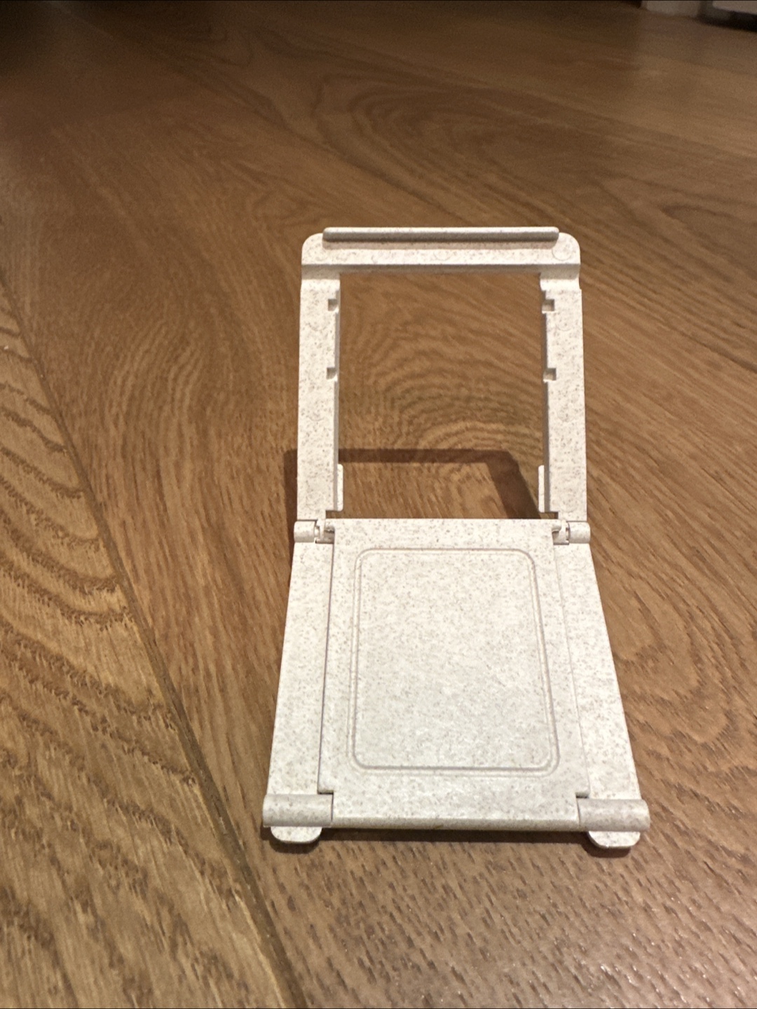 Adjustable Phone/Tablet Stand - Great Condition - photo 3