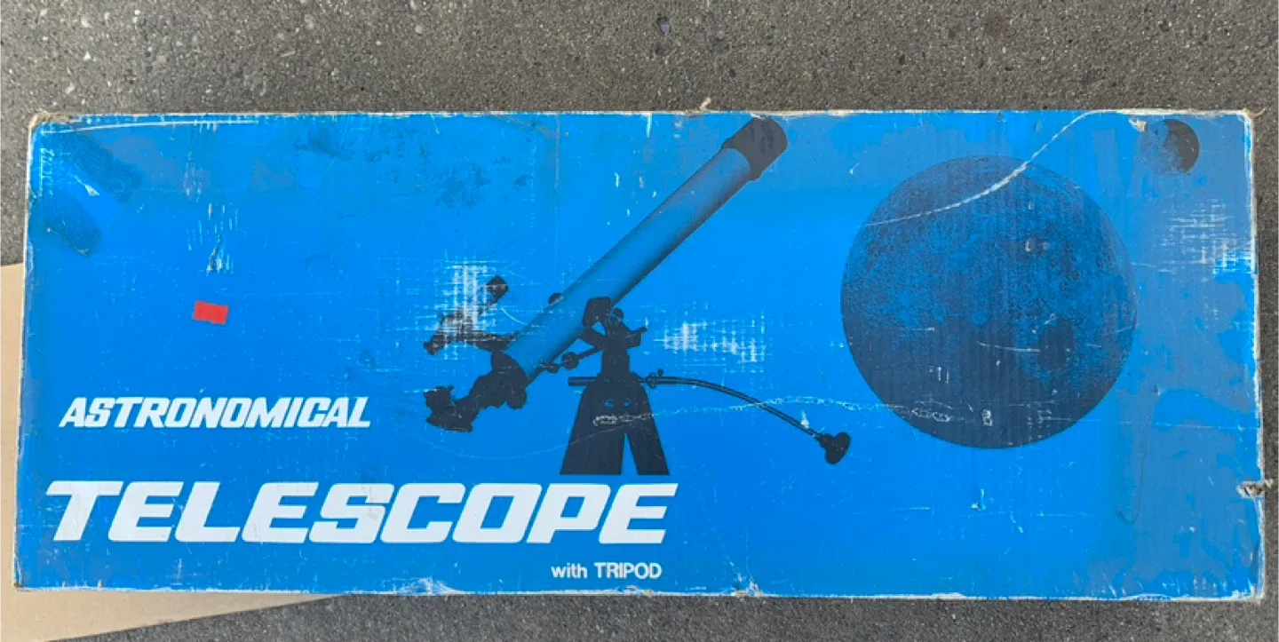 Astronomical Telescope with Tripod