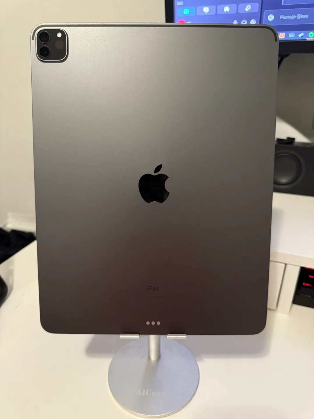 Apple iPad Pro 12.9-inch (5th Gen) 128GB image indicator(3)