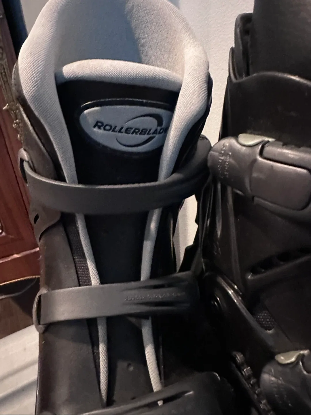 Rollerblade Inline Skates - Size 9 with Rollerblade pads image indicator(4)