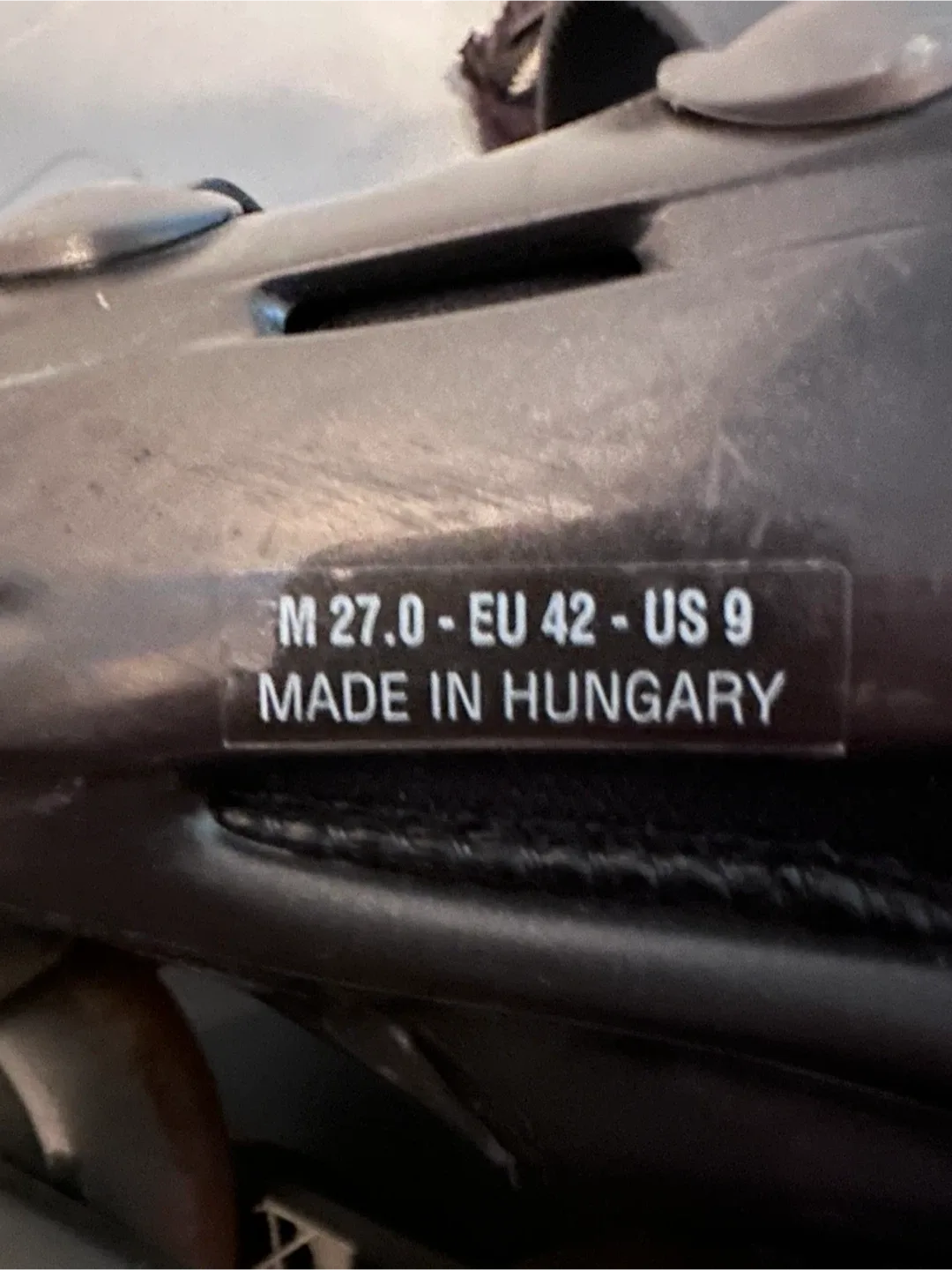 Rollerblade Inline Skates - Size 9 with Rollerblade pads image indicator(10)