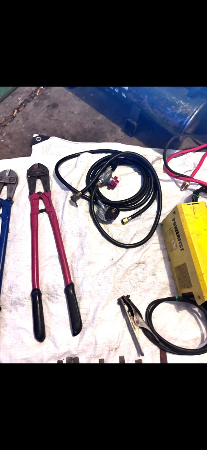 Powerfist 75 Mini Inverter Stick Welder image indicator(3)