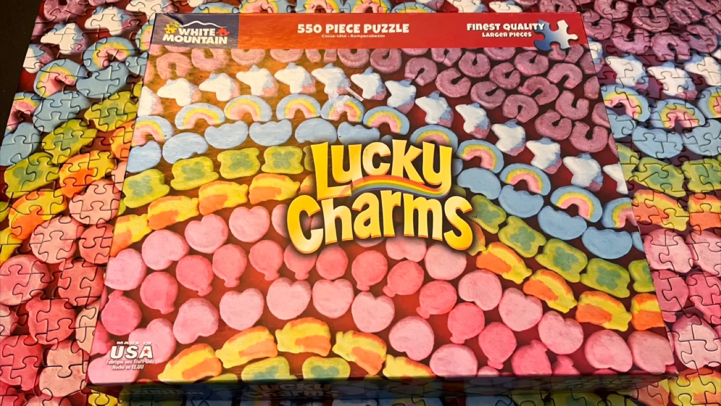 Jigsaw Puzzle - Lucky Charms Cereal - 550 Pieces: 18” X 24” image indicator(3)