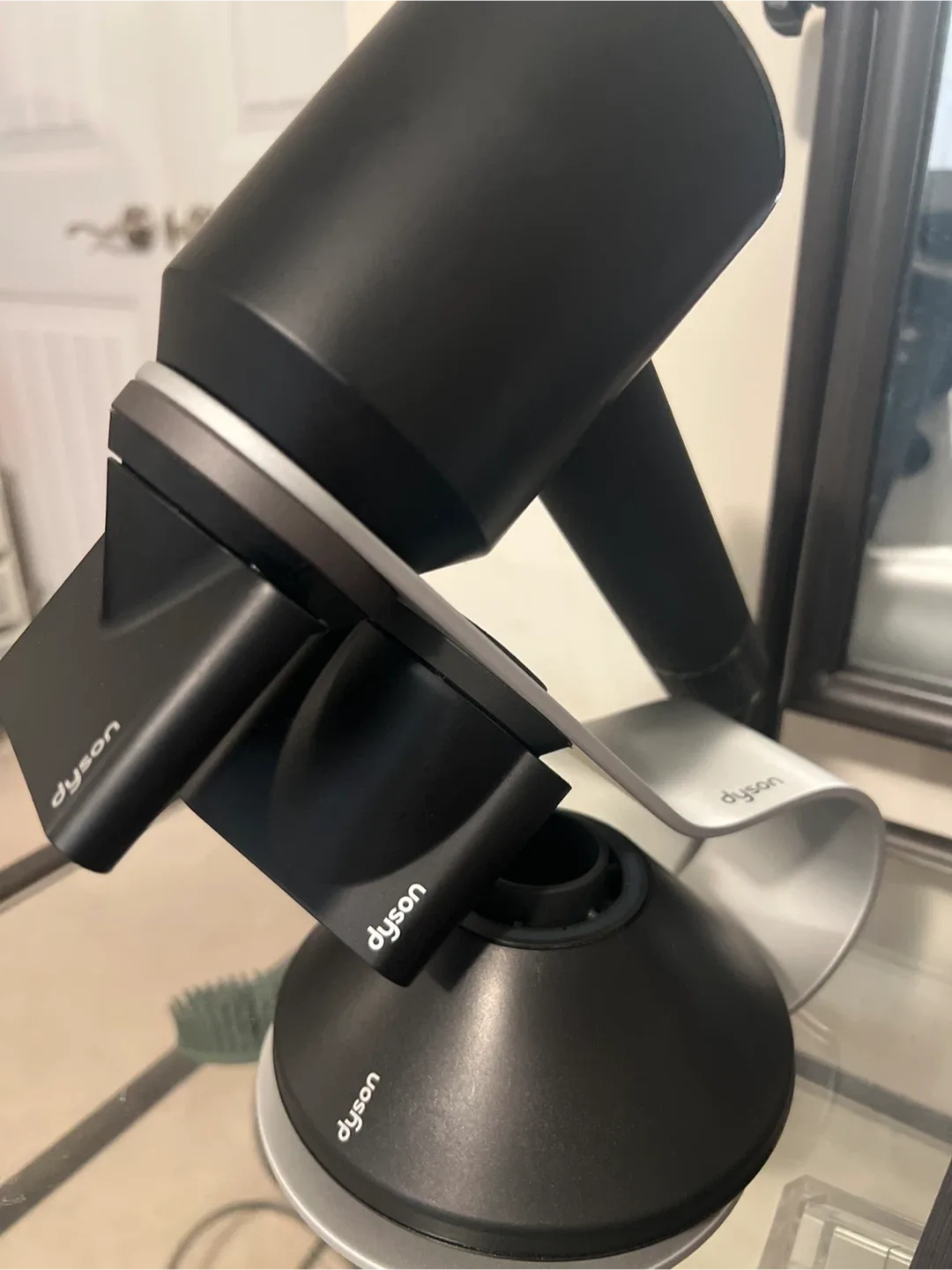 Dyson Supersonic Hair Dryer - Black image indicator(3)