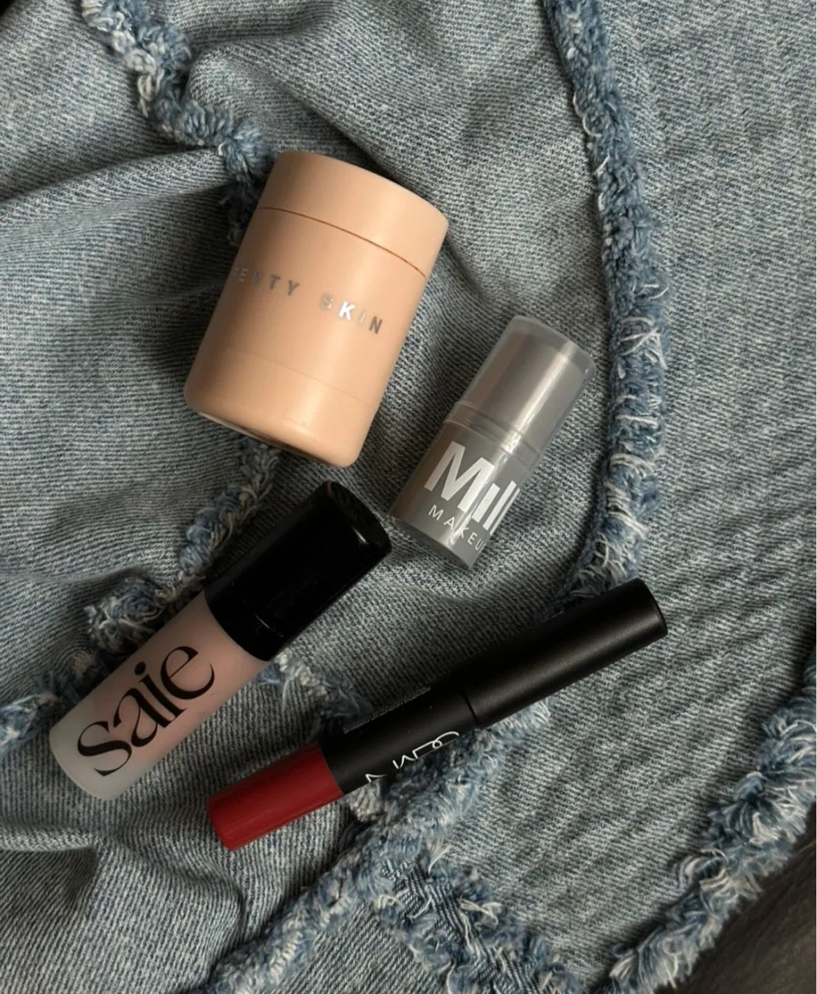 Makeup Bundle image indicator(2)