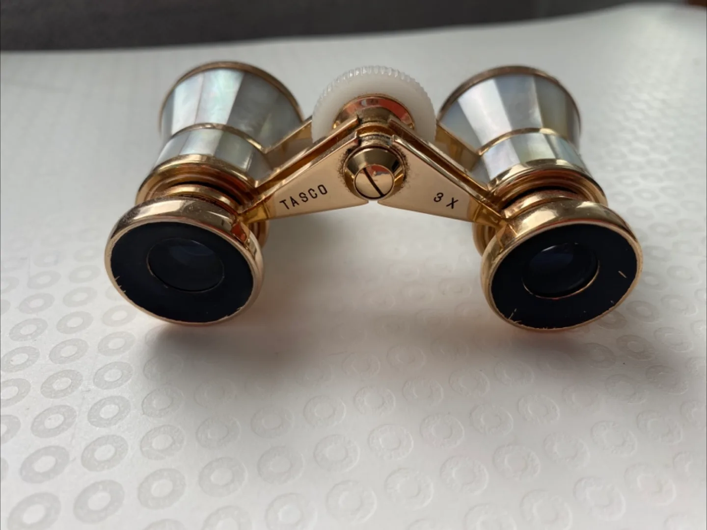 Tasco 3x Opera Glasses - Gold & Mother of Pearl thumbnail