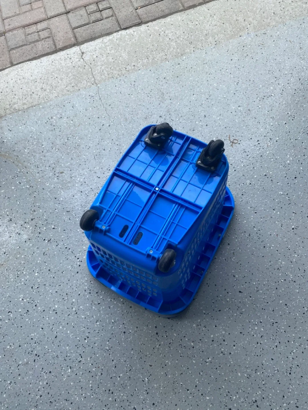 Blue Rolling Shopping Basket image indicator(2)