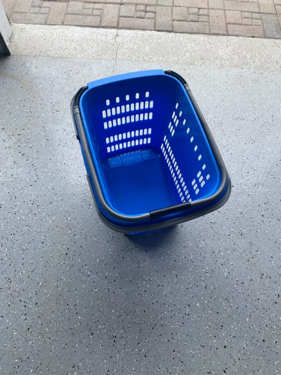 Blue Rolling Shopping Basket image indicator(3)