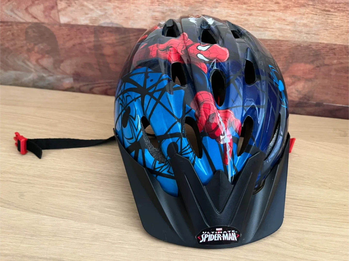 Like New ✅ Kids Bike Helmet (50-54cm) thumbnail