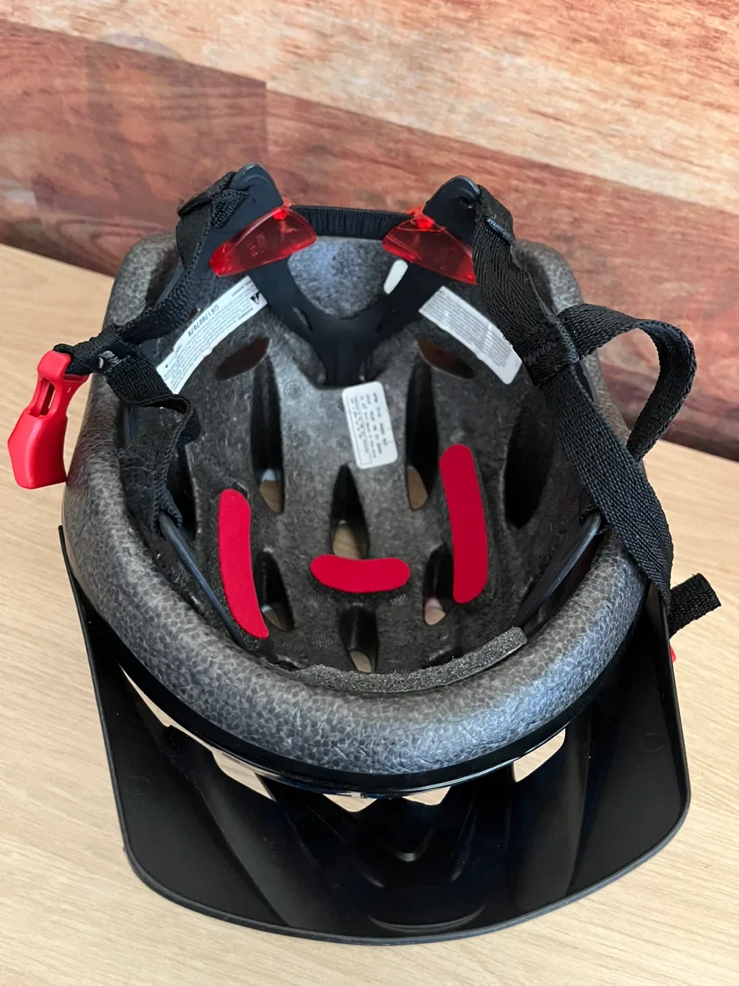 Like New ✅ Kids Bike Helmet (50-54cm) image indicator(3)