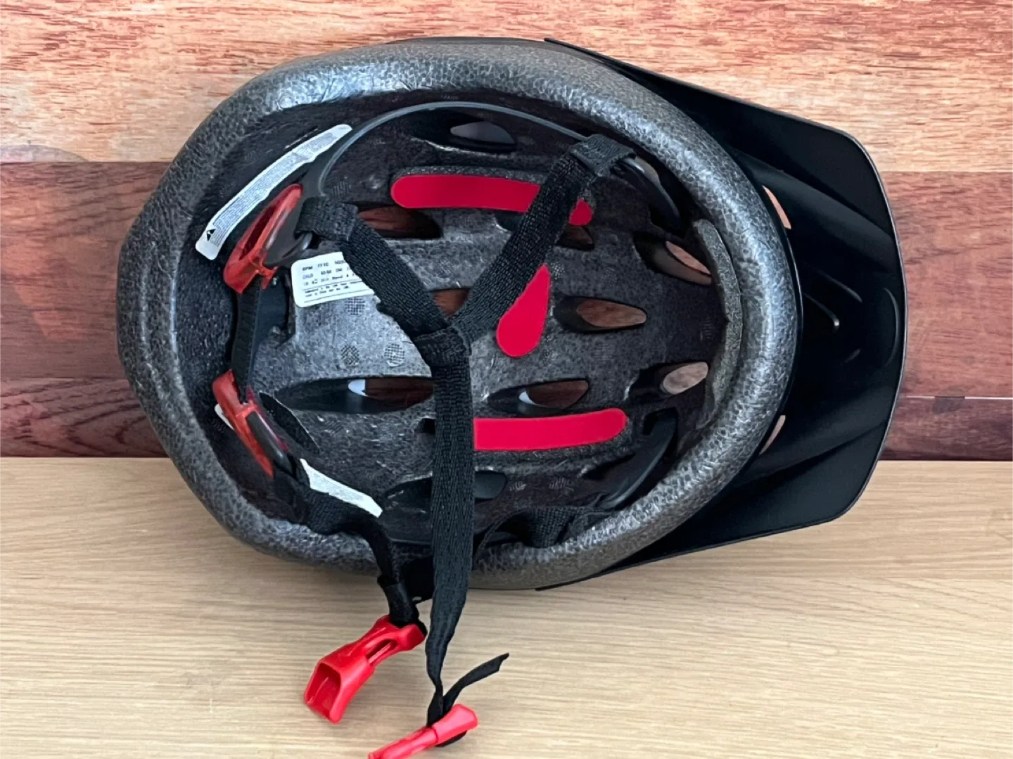 Like New ✅ Kids Bike Helmet (50-54cm) image indicator(4)