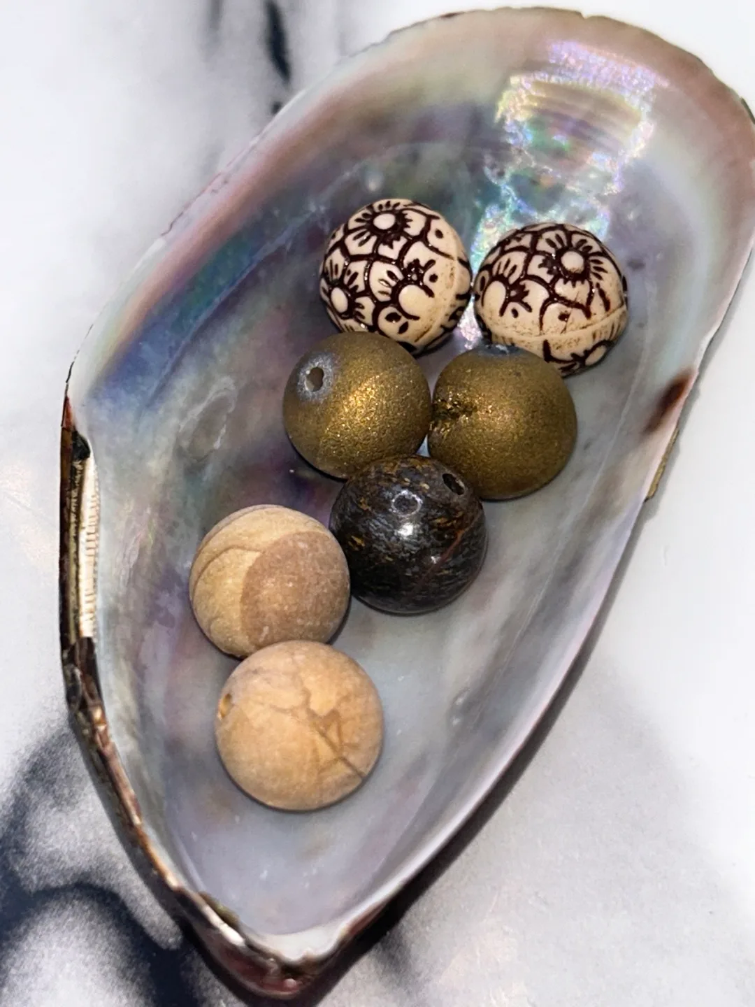 Assorted Colourful Beads image indicator(2)