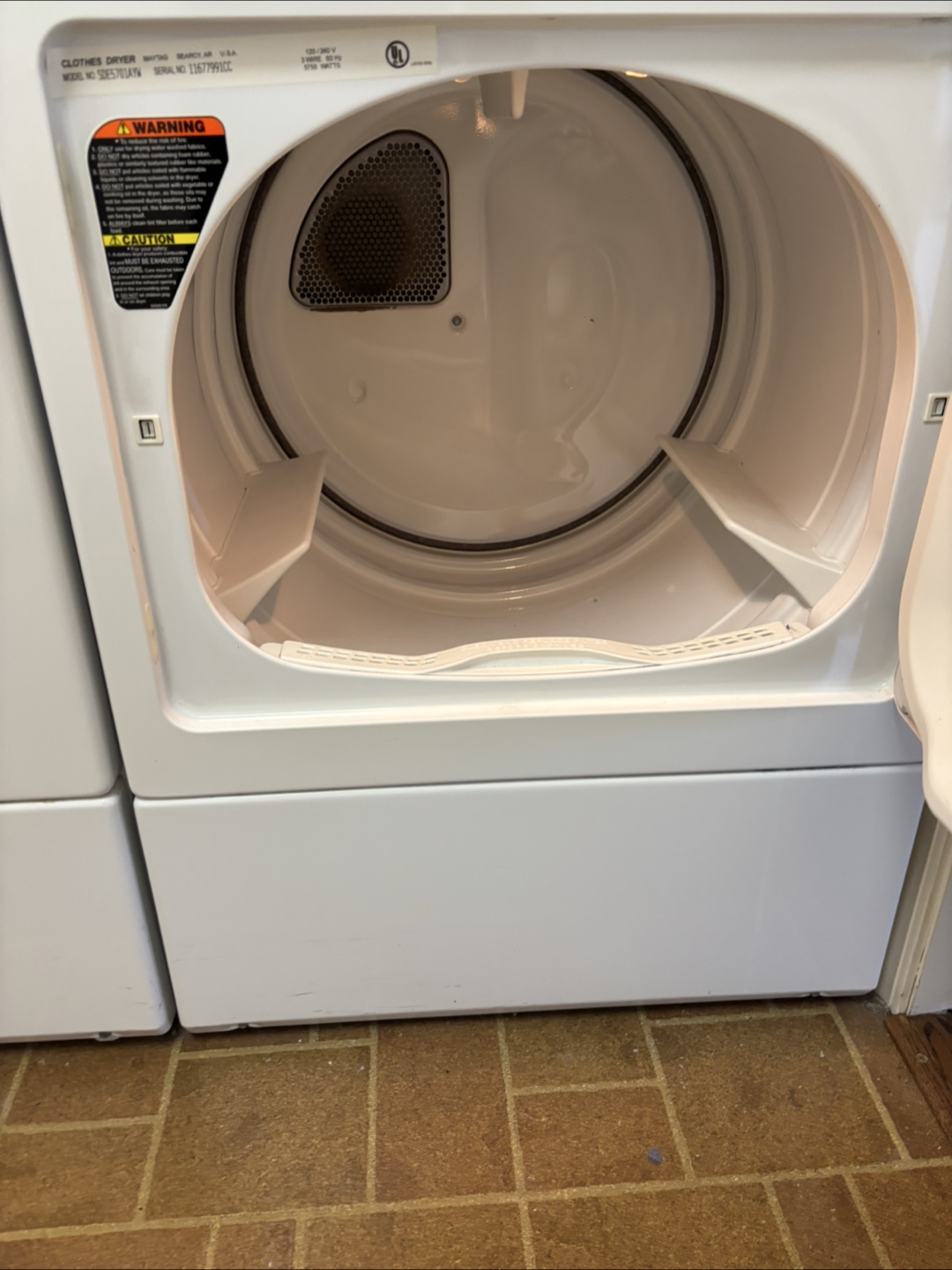 Maytag Washer and Dryer Set - White - photo 4