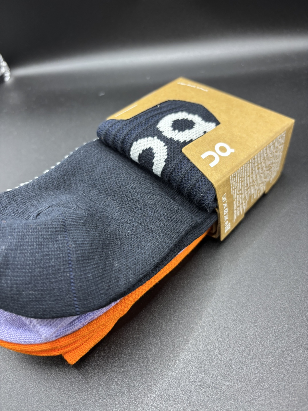 ON - Logo Socks 3@ in a Pack - Size M - photo 3