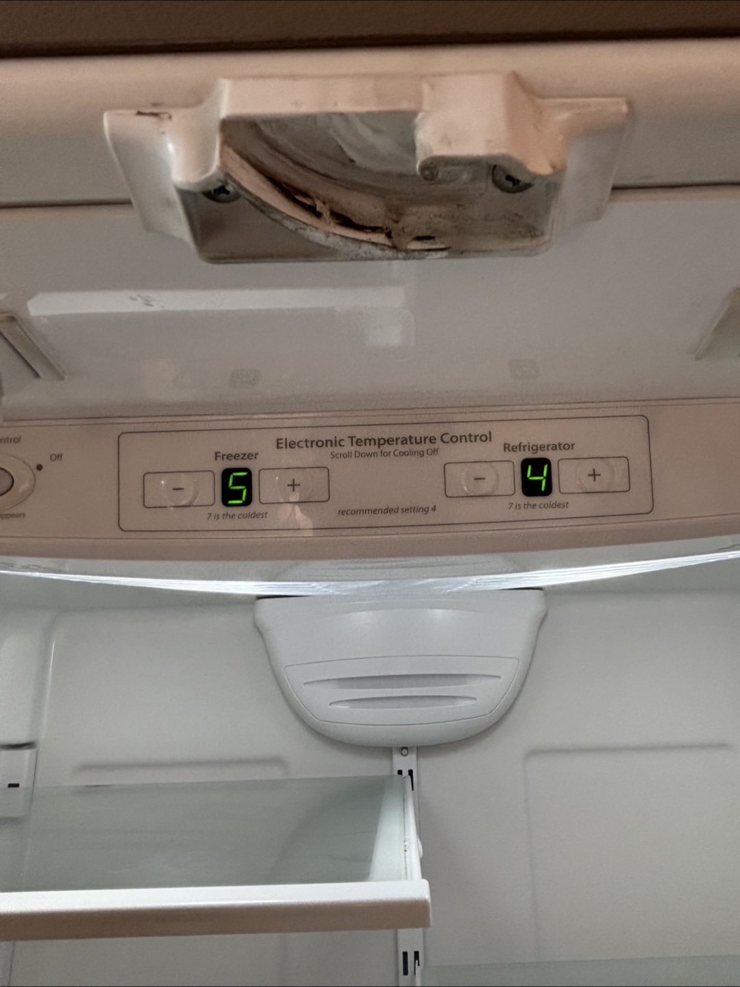 Whirlpool Refrigerator - Model WRF535SMBM00 - photo 5