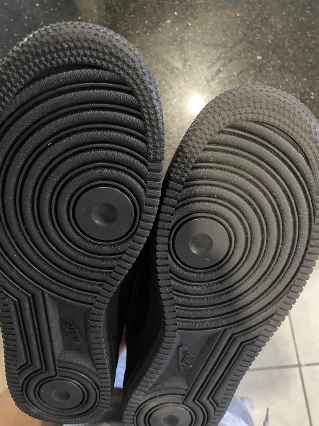 Nike Black Air Force 1 (Size 9M) - photo 5