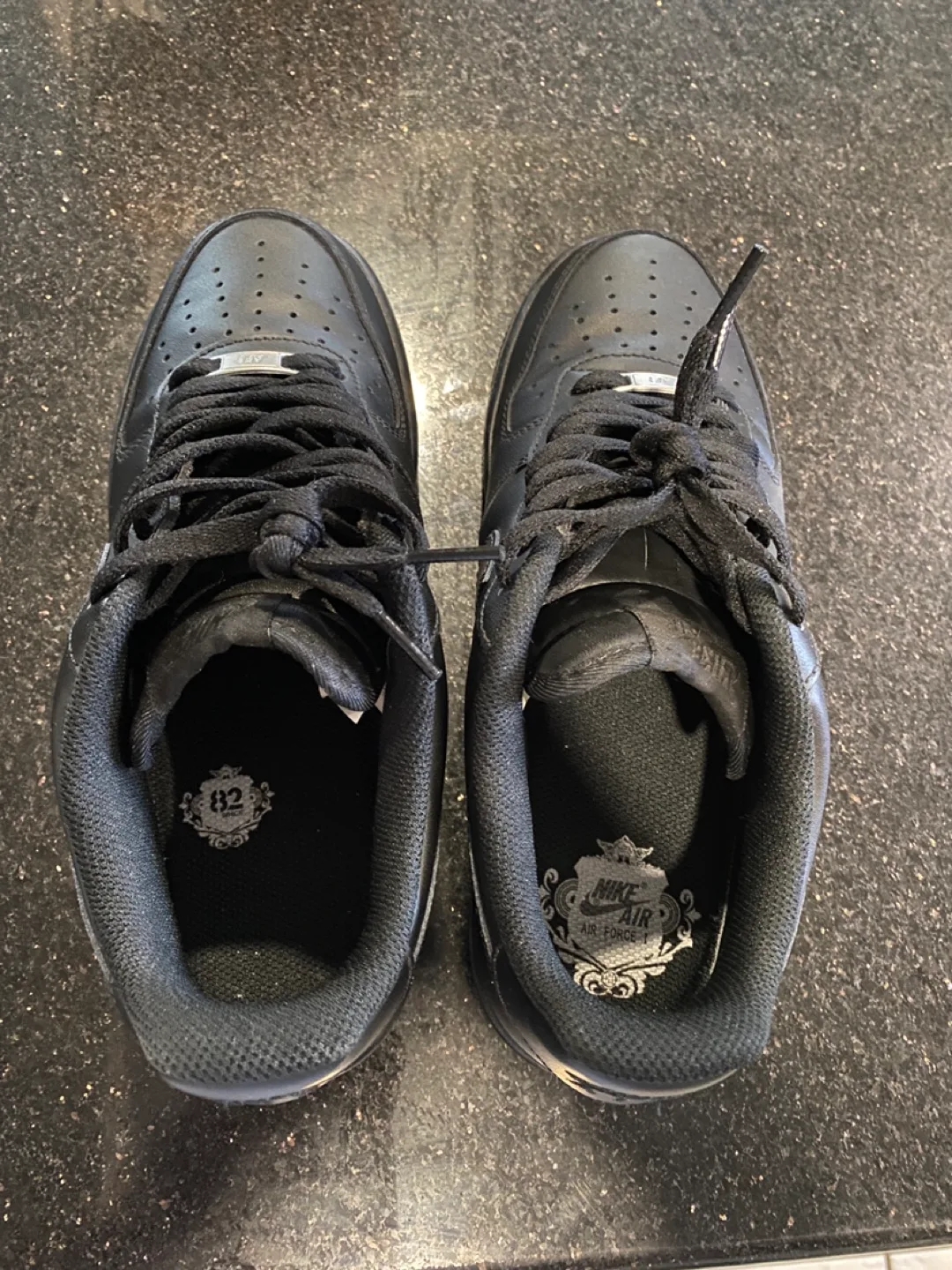 Nike Black Air Force 1 (Size 9M) image indicator(2)