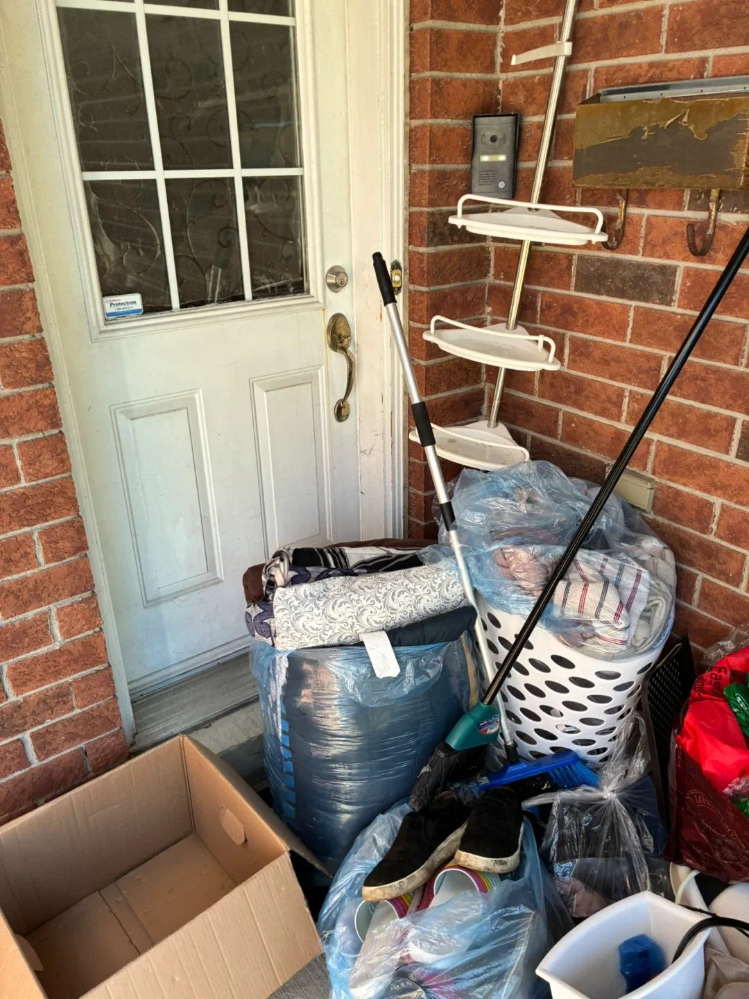 FREE! FREE! FREE! Household items image indicator(4)