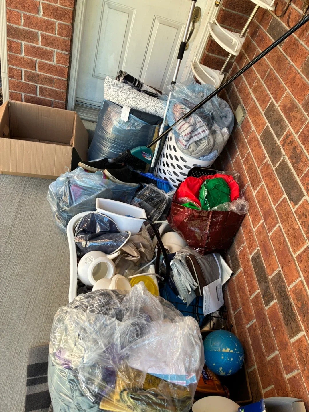 FREE! FREE! FREE! Household items image indicator(2)