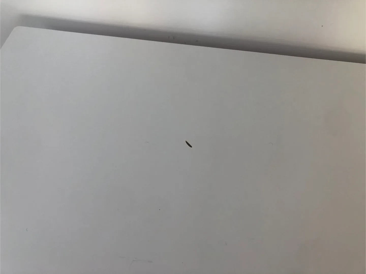 FREE Wooden dining table / desk image indicator(3)