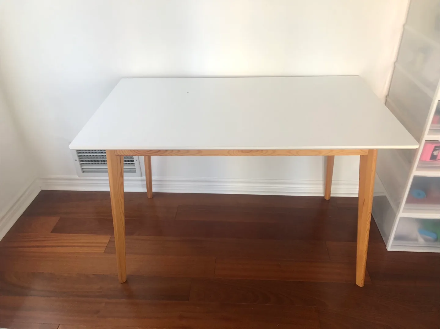 FREE Wooden dining table / desk thumbnail