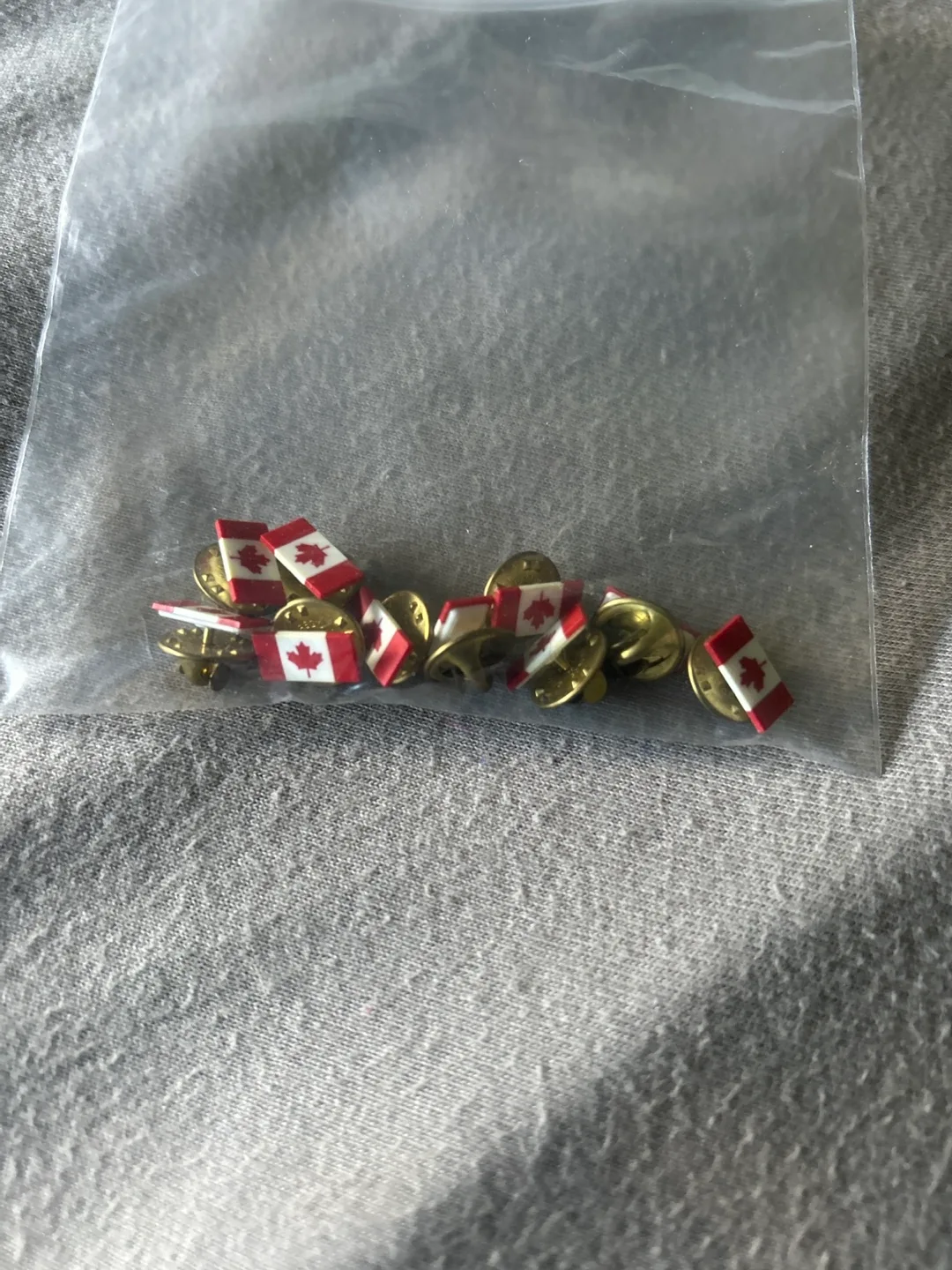 Canadian Flag Pins image indicator(2)