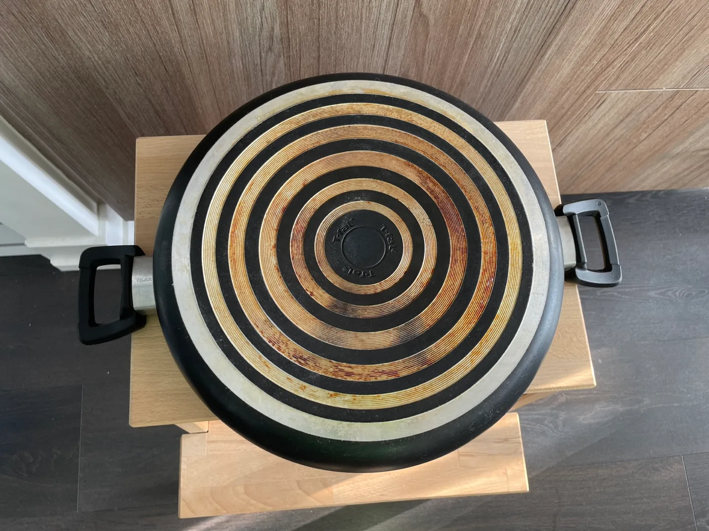 Tefal Wok Pan with Lid - 30cm image indicator(3)