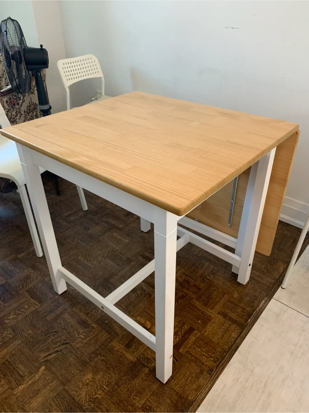 IKEA Extendable Dining Table & 4 Chairs image indicator(2)