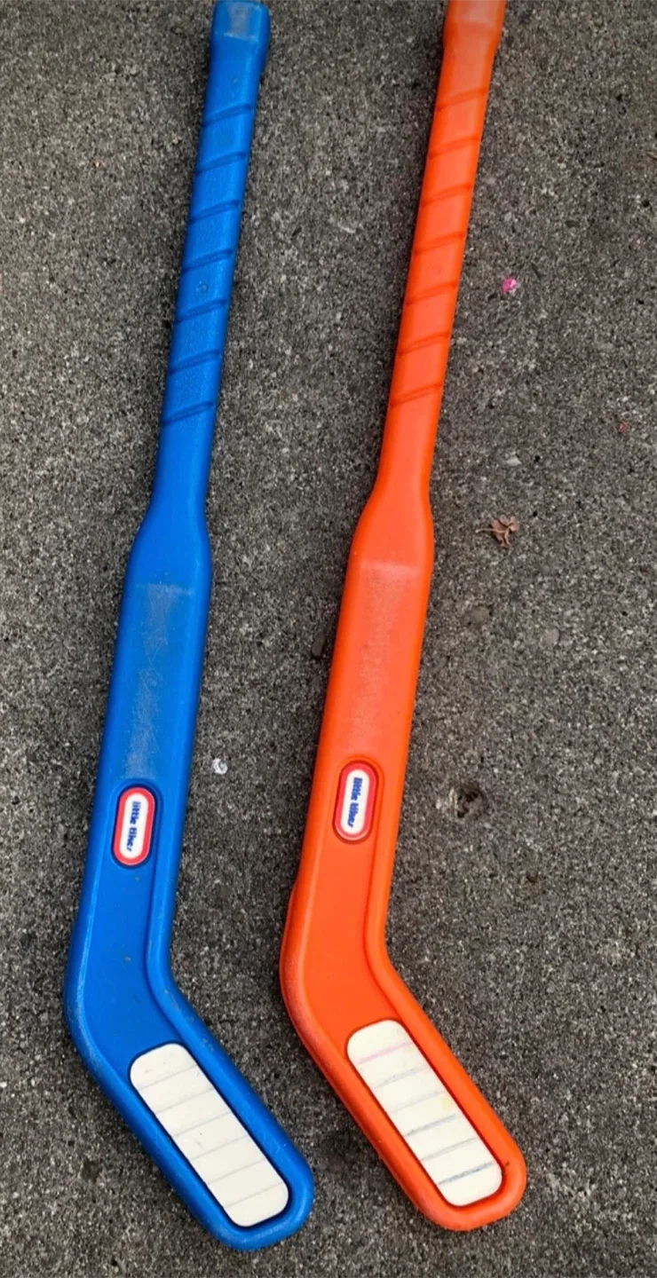 🆓 toy - Little Tikes Hockey Sticks - Blue & Orange image indicator(2)