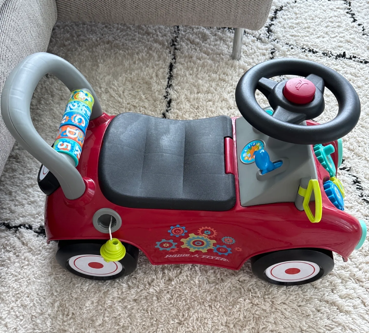 Radio Flyer Busy Buggy Ride-On Toy image indicator(2)