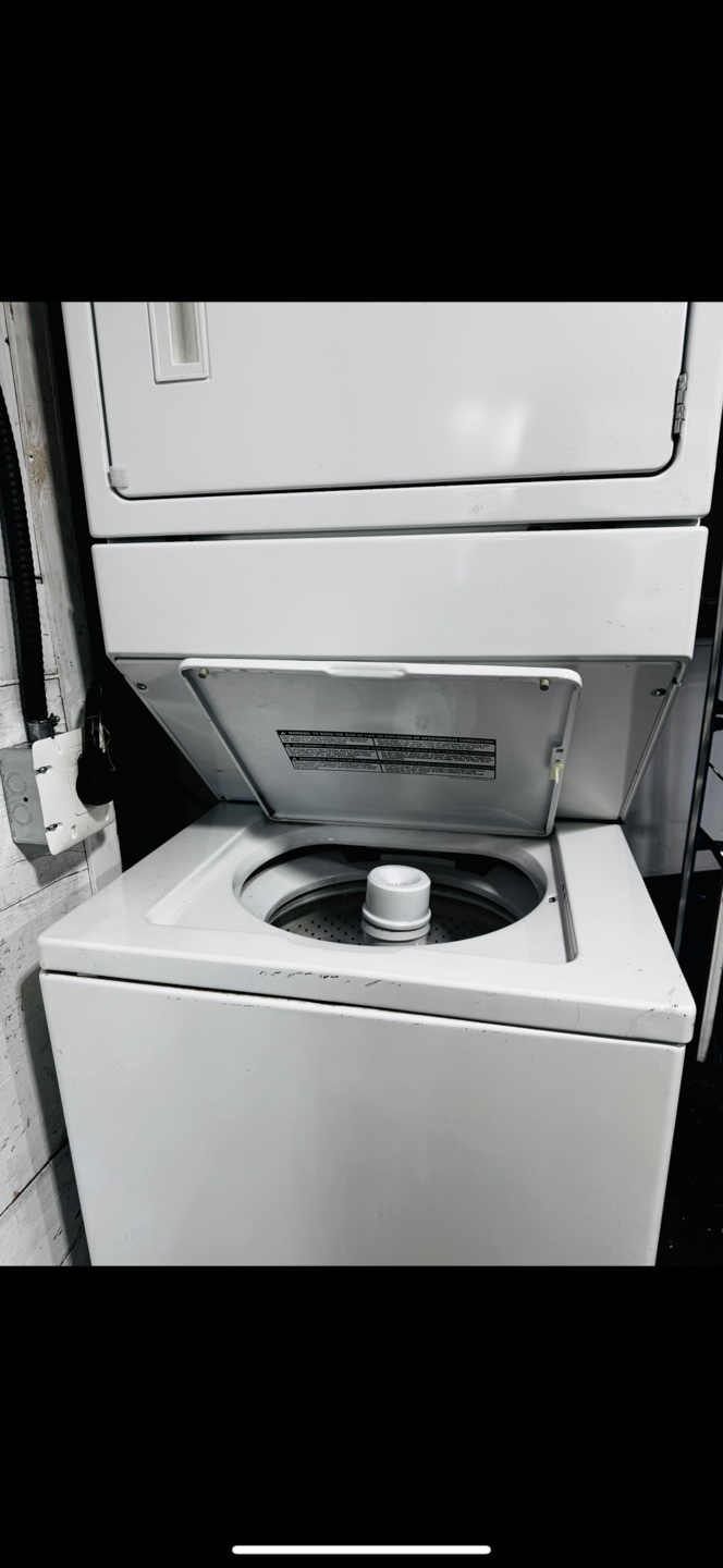 Whirlpool Washer/Dryer Stackable Unit can deliver - photo 3