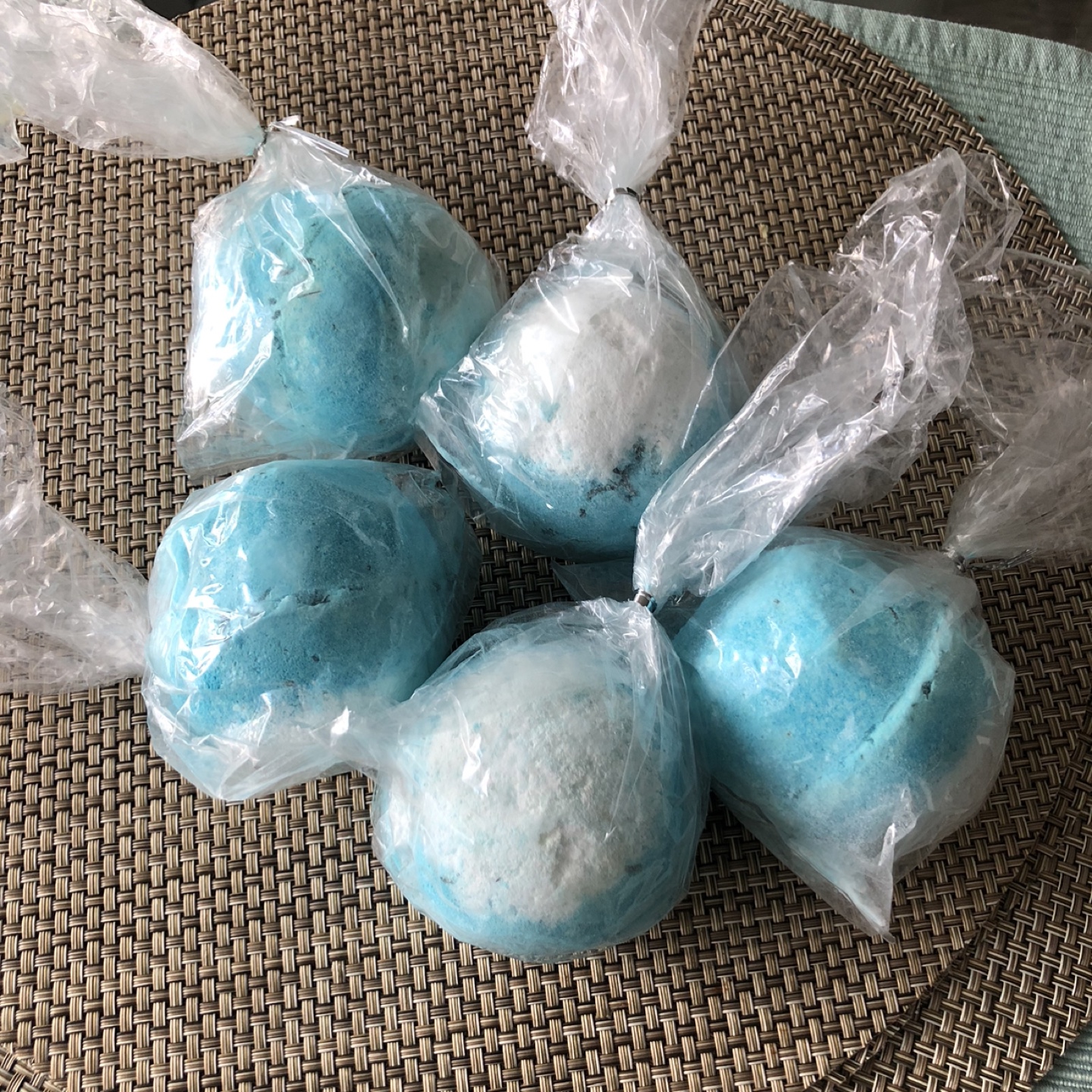 5x Lush Blue Bath Bombs (all 5 for $5) - Purchased Nov 2024
